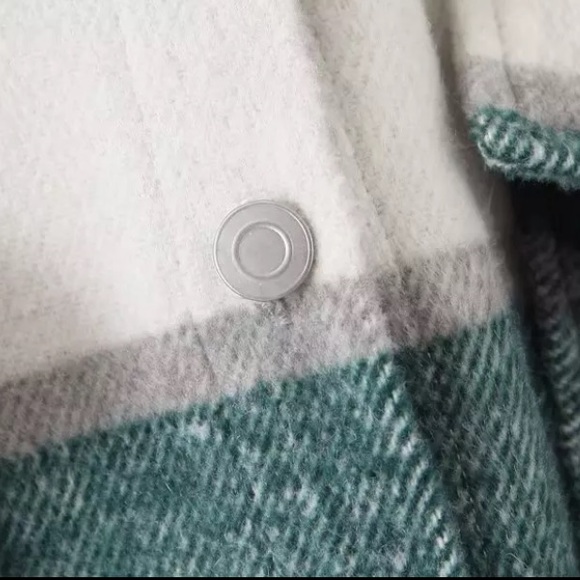 SOLD OUT Green Plaid Oversized Flannel Shacket Shirt Jacket - Picture 10 of 15